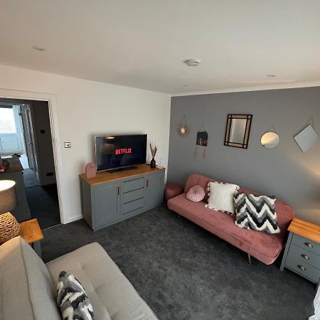 House Sleeps 8. 2Bedrooms & Sofa Beds In Sitting Room Bath Eksteriør bilde