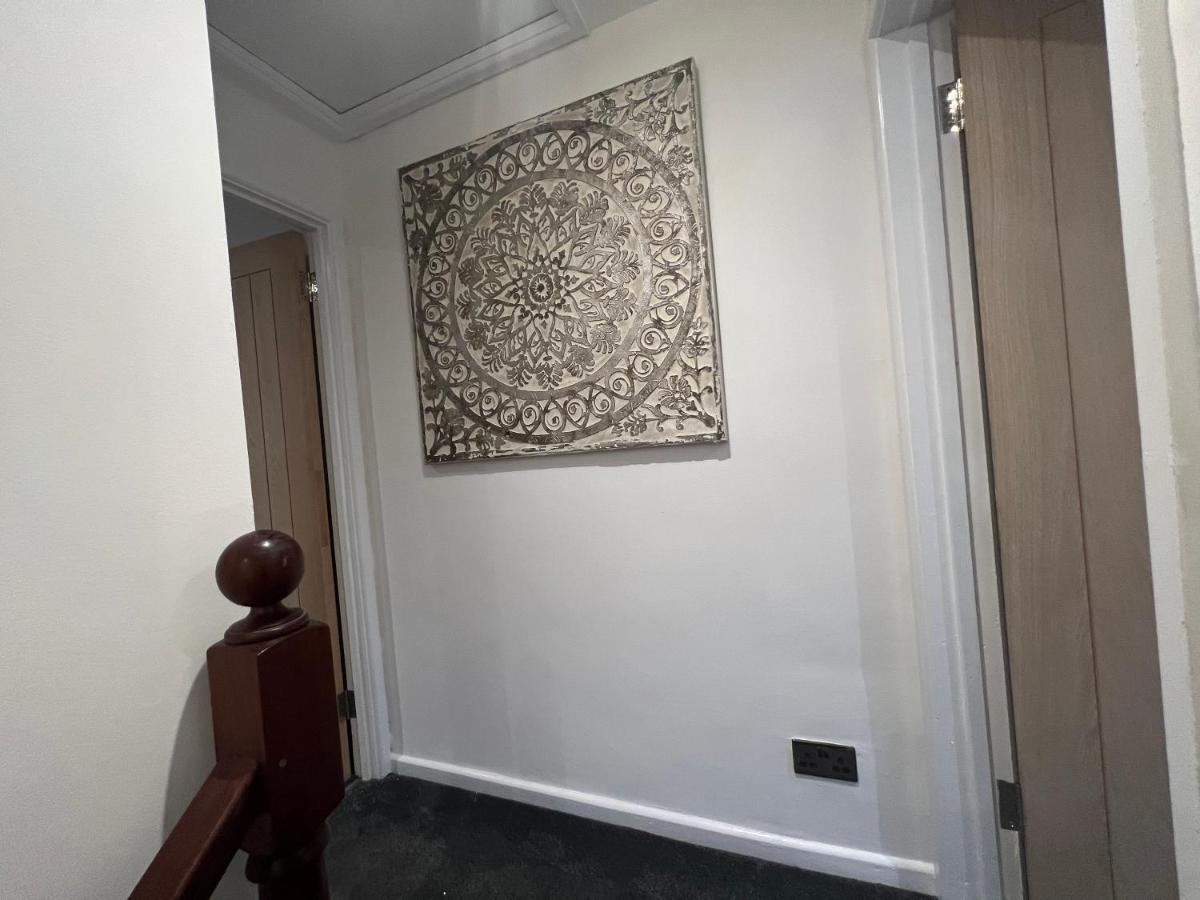 House Sleeps 8. 2Bedrooms & Sofa Beds In Sitting Room Bath Eksteriør bilde