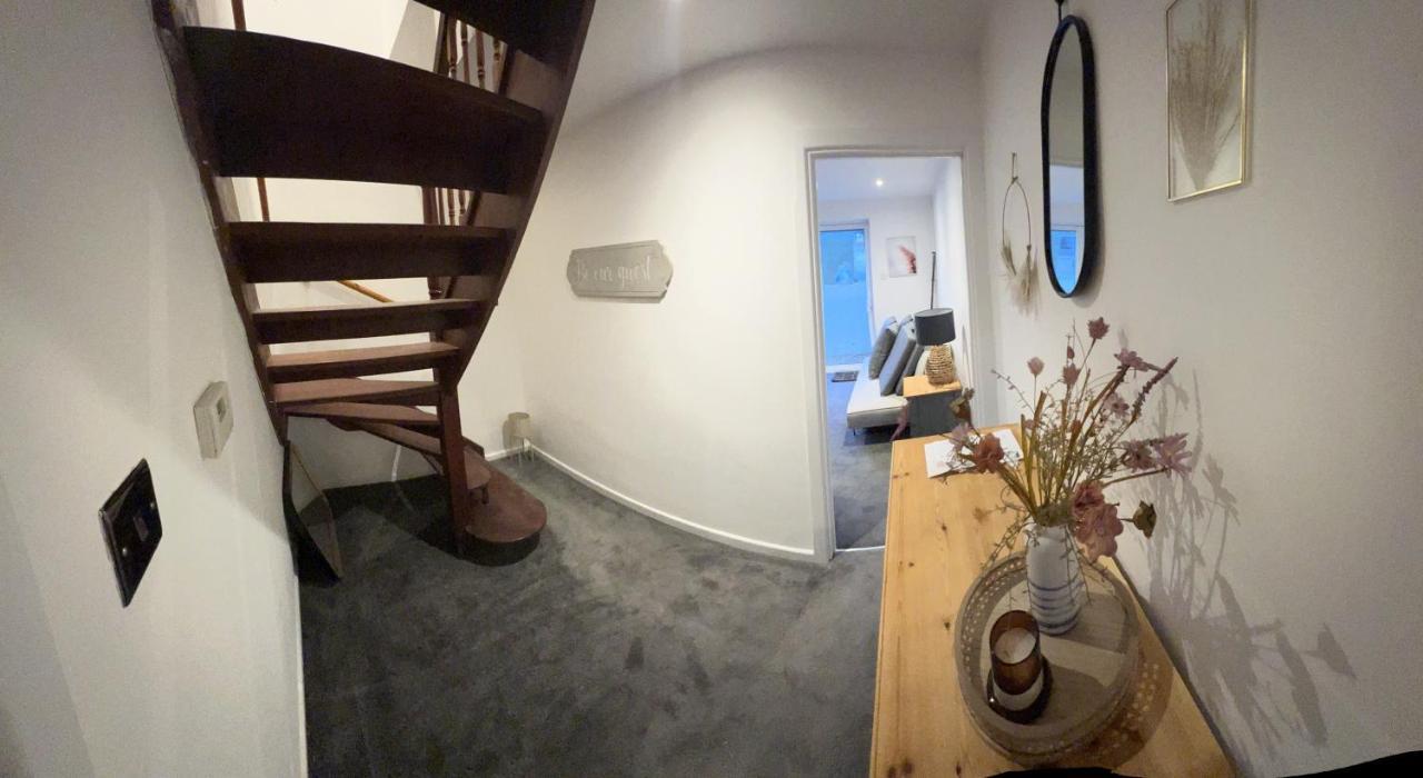 House Sleeps 8. 2Bedrooms & Sofa Beds In Sitting Room Bath Eksteriør bilde