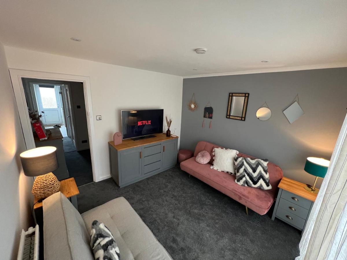 House Sleeps 8. 2Bedrooms & Sofa Beds In Sitting Room Bath Eksteriør bilde