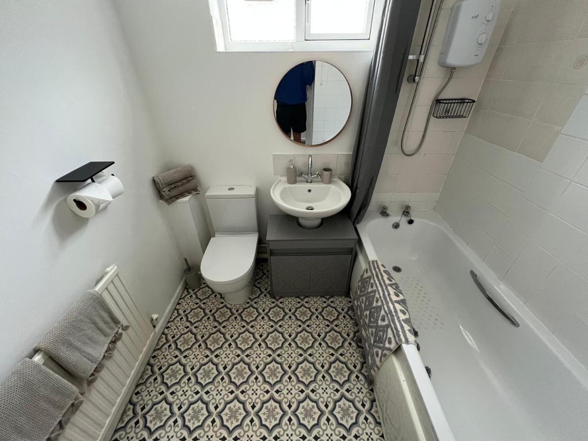 House Sleeps 8. 2Bedrooms & Sofa Beds In Sitting Room Bath Eksteriør bilde