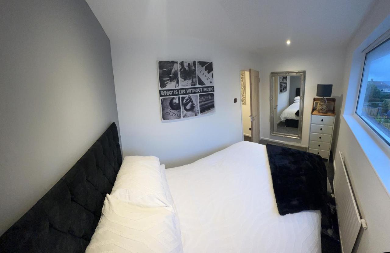 House Sleeps 8. 2Bedrooms & Sofa Beds In Sitting Room Bath Eksteriør bilde